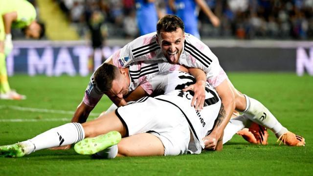 1693798677932076833.jpg 3777983-76849588-2560-1440.jpg